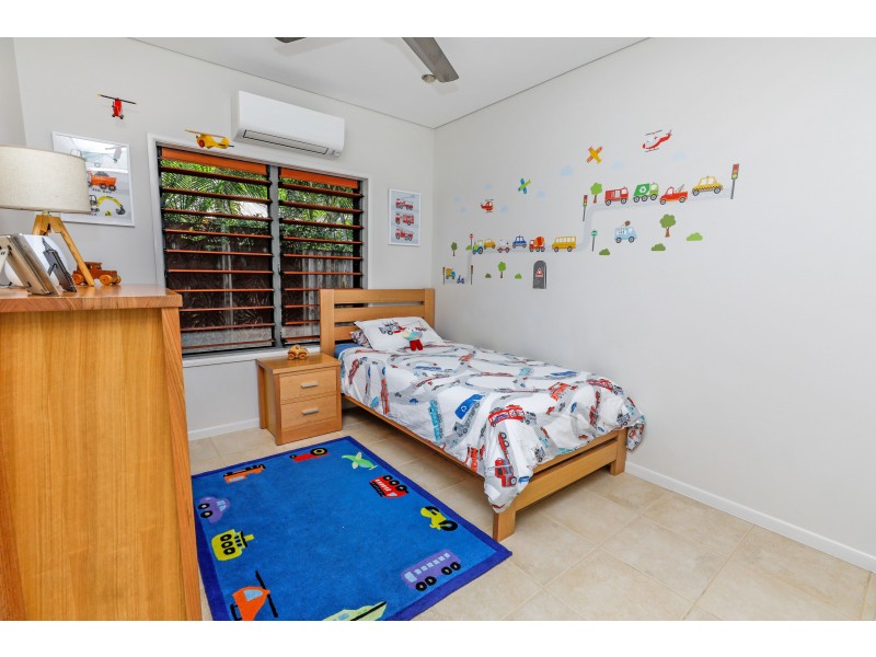 5 Bramble Street, Clifton Beach QLD 4879