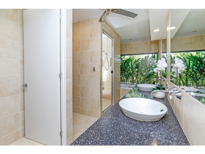 5 Bramble Street, Clifton Beach QLD 4879