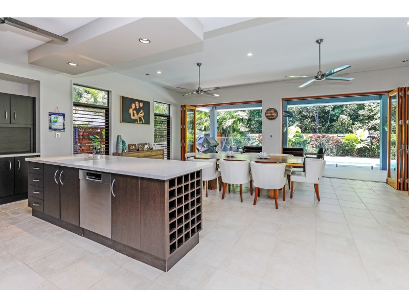 5 Bramble Street, Clifton Beach QLD 4879