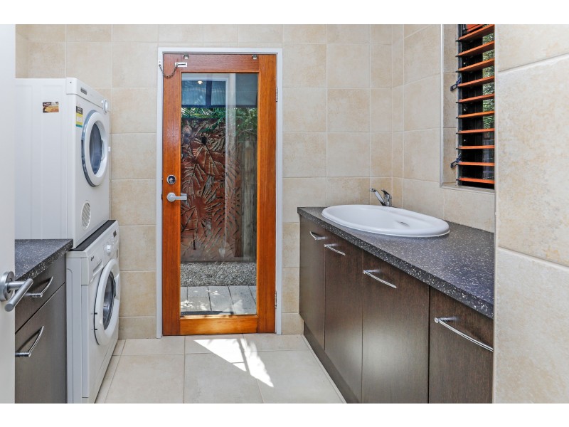 5 Bramble Street, Clifton Beach QLD 4879