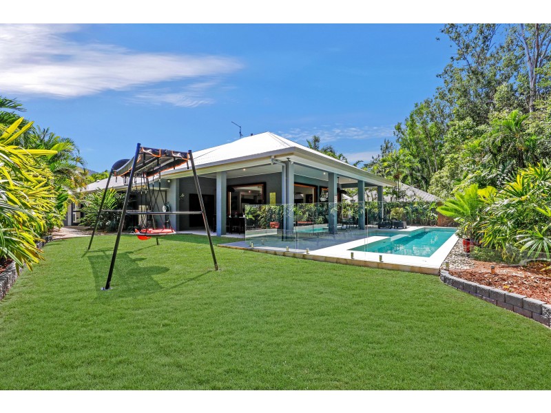 5 Bramble Street, Clifton Beach QLD 4879