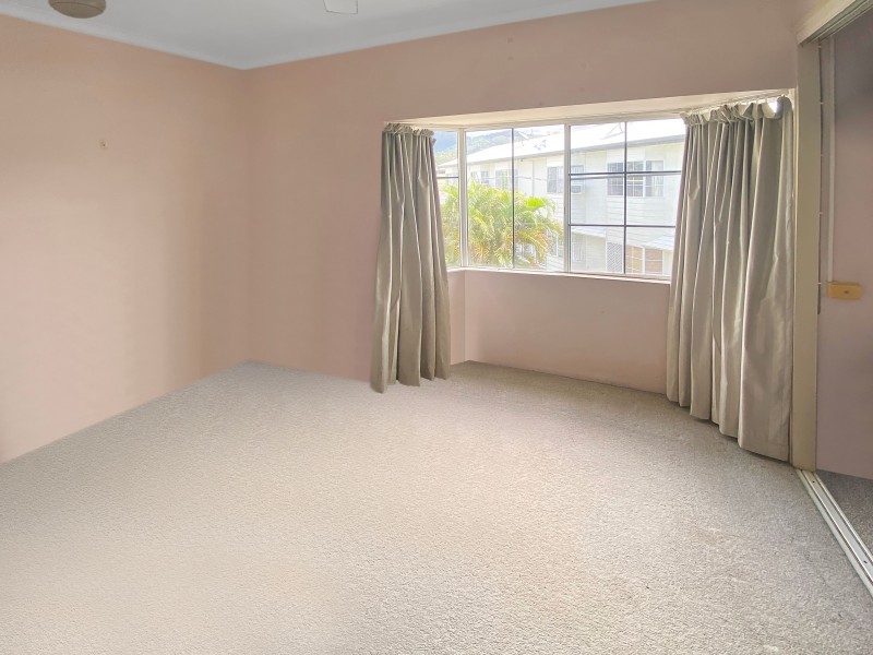 9/11 Brown Street, Woree QLD 4868