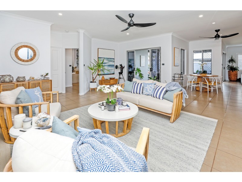10 Iridescent Drive, Trinity Park QLD 4879