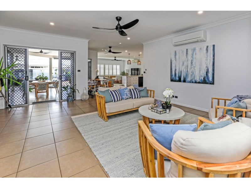 10 Iridescent Drive, Trinity Park QLD 4879