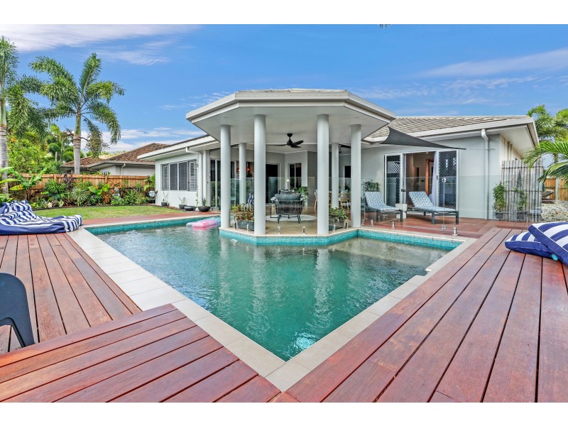 10 Iridescent Drive, Trinity Park QLD 4879