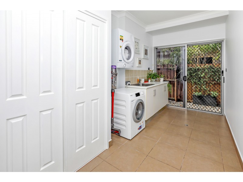 10 Iridescent Drive, Trinity Park QLD 4879