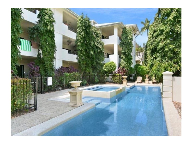1/310-316 Lake Street, Cairns North QLD 4870
