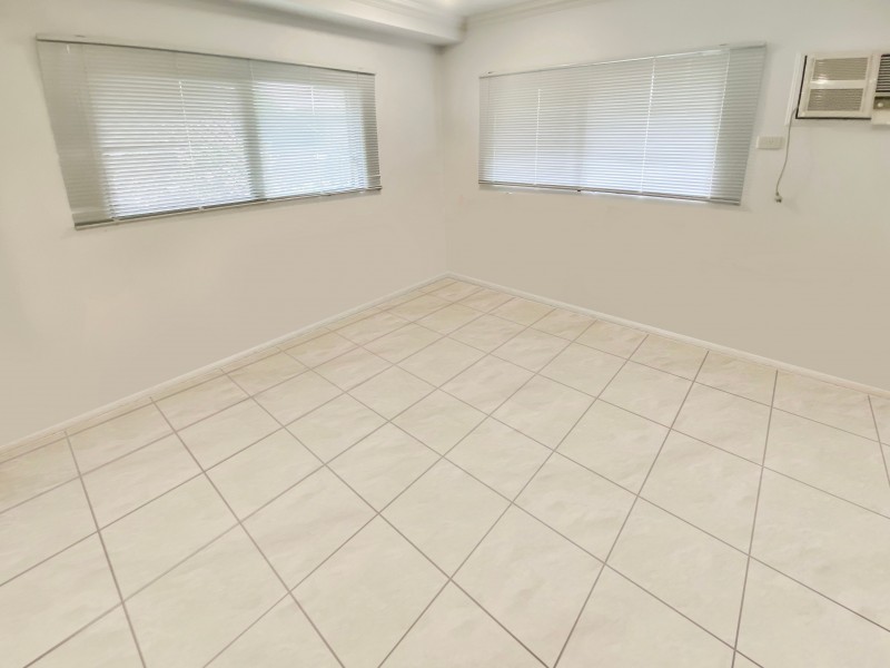 1/310-316 Lake Street, Cairns North QLD 4870