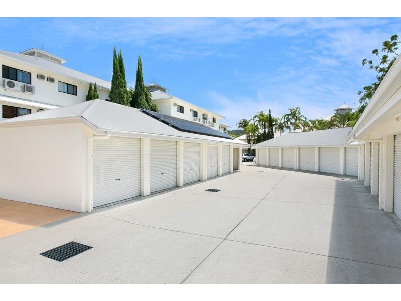 1/310-316 Lake Street, Cairns North QLD 4870