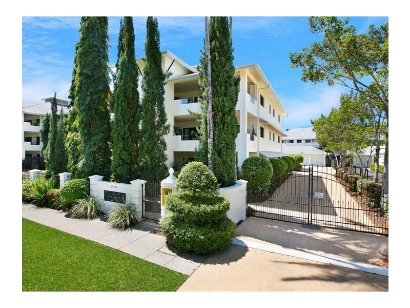 1/310-316 Lake Street, Cairns North QLD 4870
