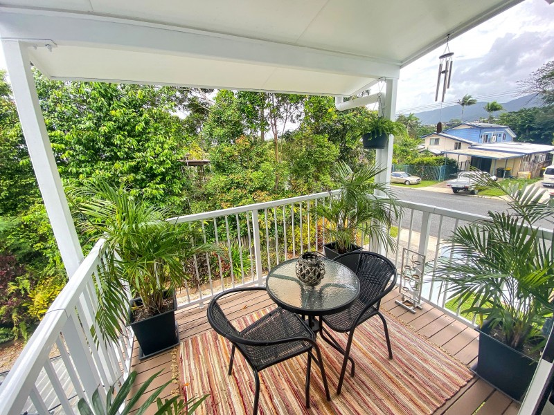 106 Callaghan Street, Mooroobool QLD 4870