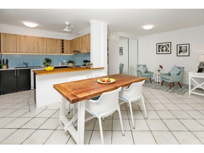 6/65-69 Williams Esplanade, Palm Cove QLD 4879