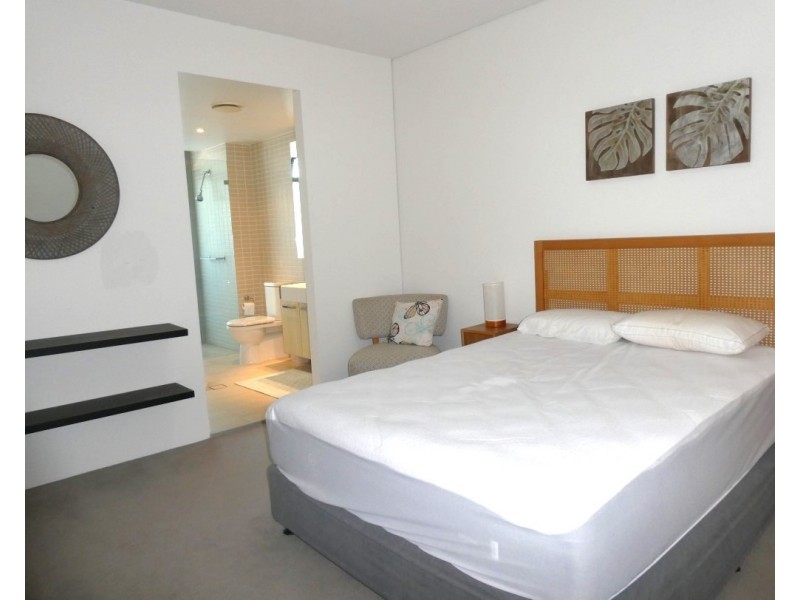 25/1 Marlin Parade, Cairns City QLD 4870