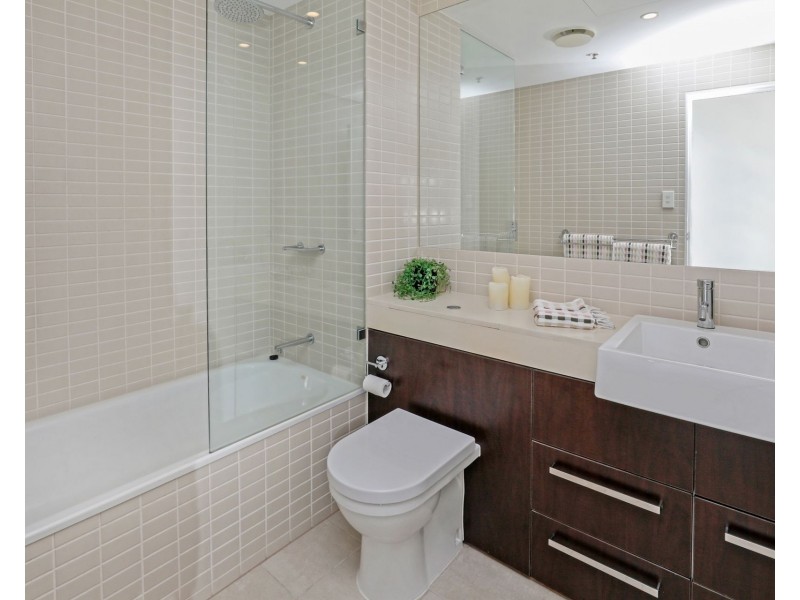 25/1 Marlin Parade, Cairns City QLD 4870