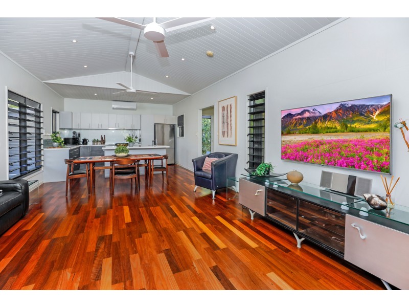 16 Turtle Close, Clifton Beach QLD 4879