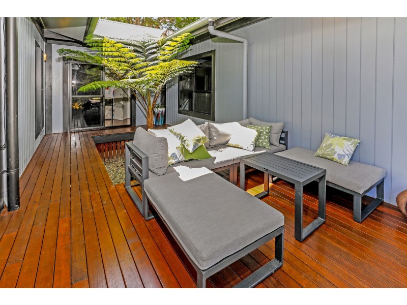 16 Turtle Close, Clifton Beach QLD 4879
