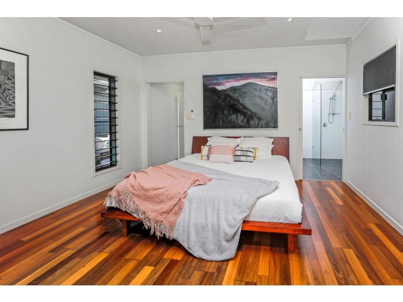 16 Turtle Close, Clifton Beach QLD 4879