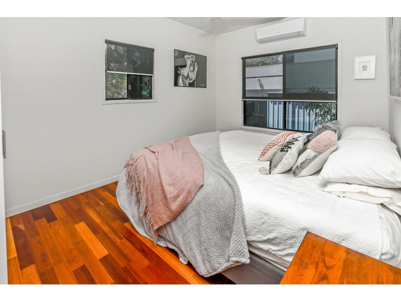16 Turtle Close, Clifton Beach QLD 4879