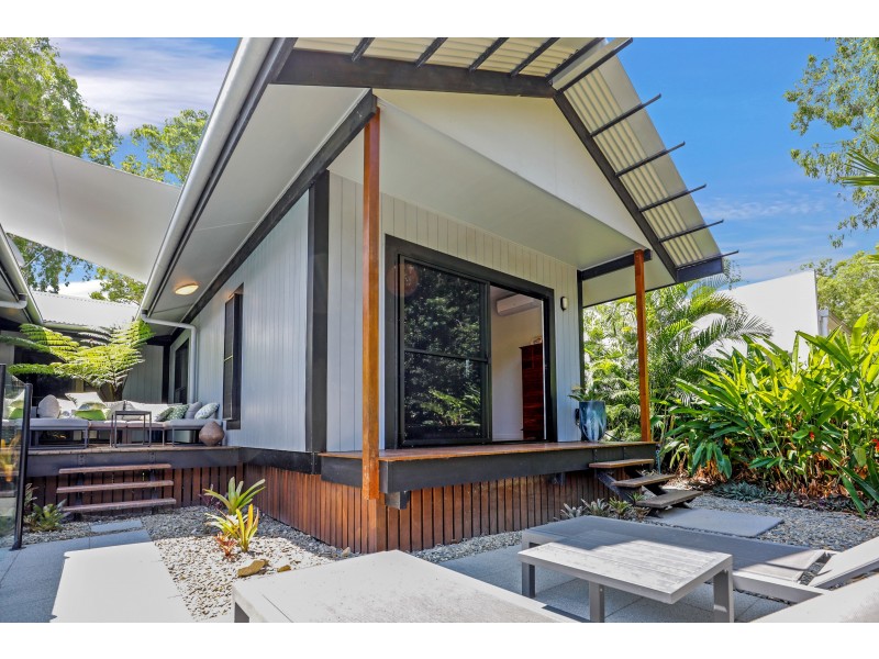 16 Turtle Close, Clifton Beach QLD 4879