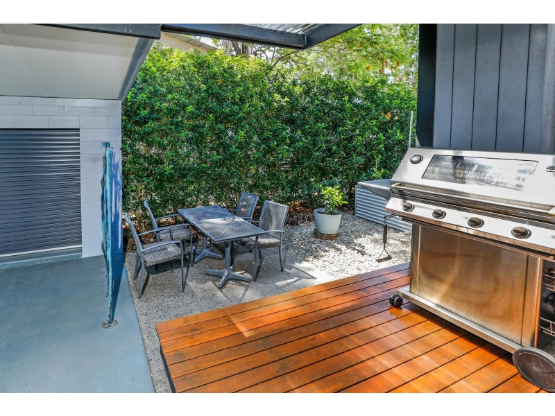 16 Turtle Close, Clifton Beach QLD 4879