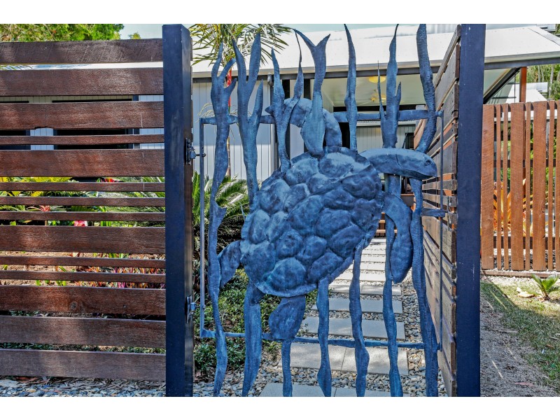 16 Turtle Close, Clifton Beach QLD 4879