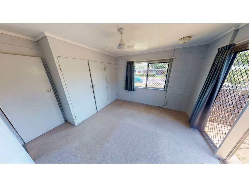 36 Maple Street, Holloways Beach QLD 4878