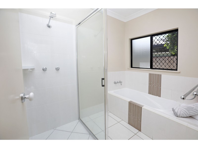 10 Hockey Avenue, Smithfield QLD 4878