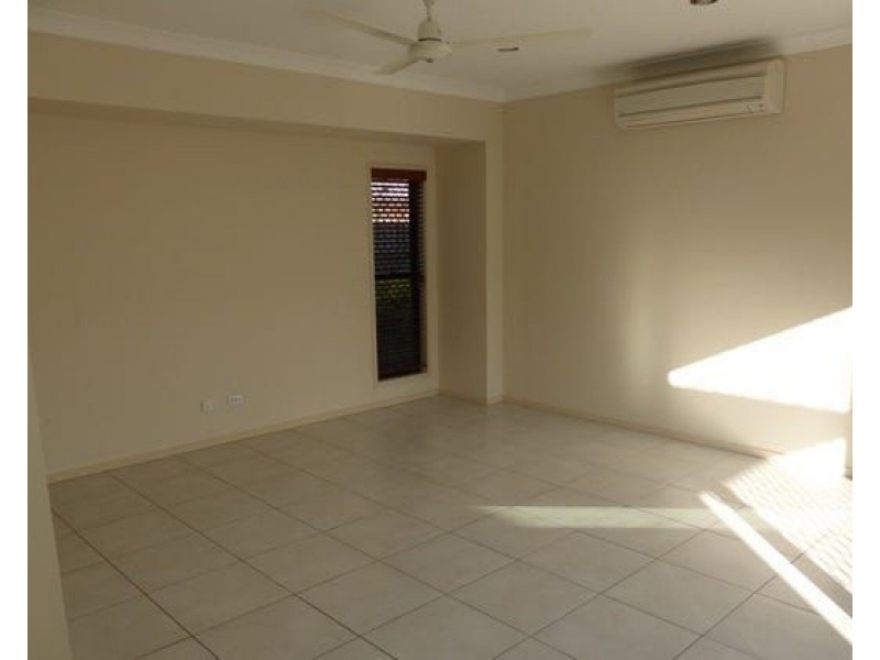 21 Bowline Close, Trinity Park QLD 4879