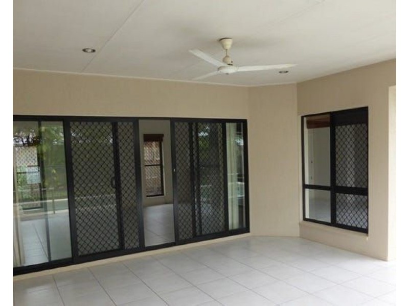 21 Bowline Close, Trinity Park QLD 4879