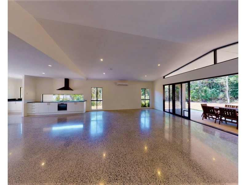 18 Megalong Close, Smithfield QLD 4878