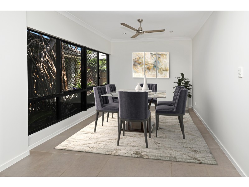 4 Savaii Close, Palm Cove QLD 4879
