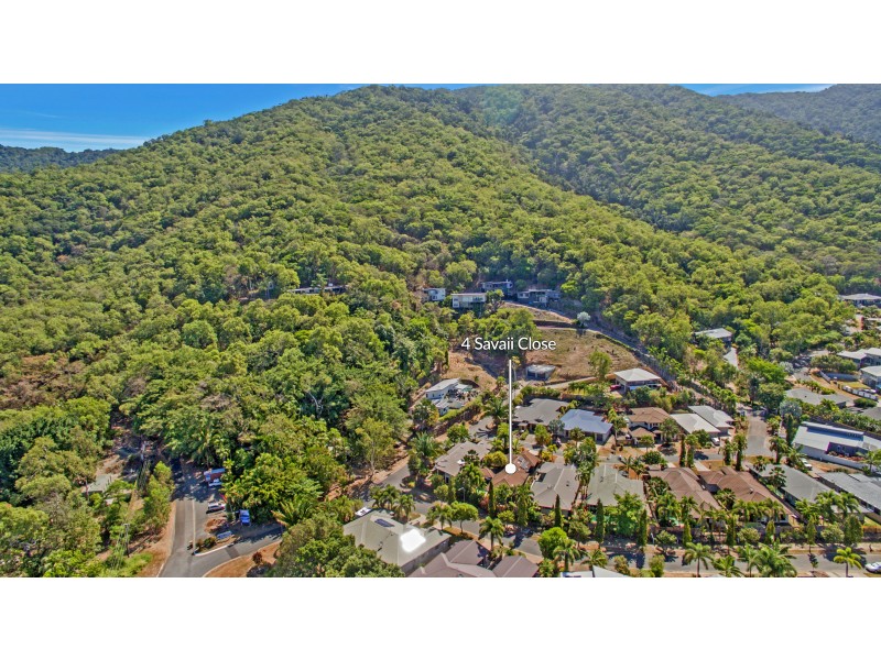 4 Savaii Close, Palm Cove QLD 4879
