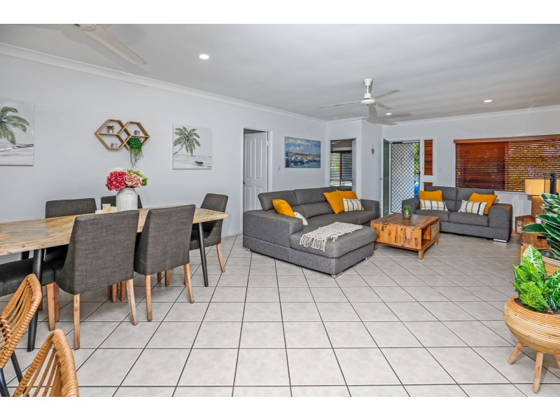 10 Helsdon Close, Clifton Beach QLD 4879
