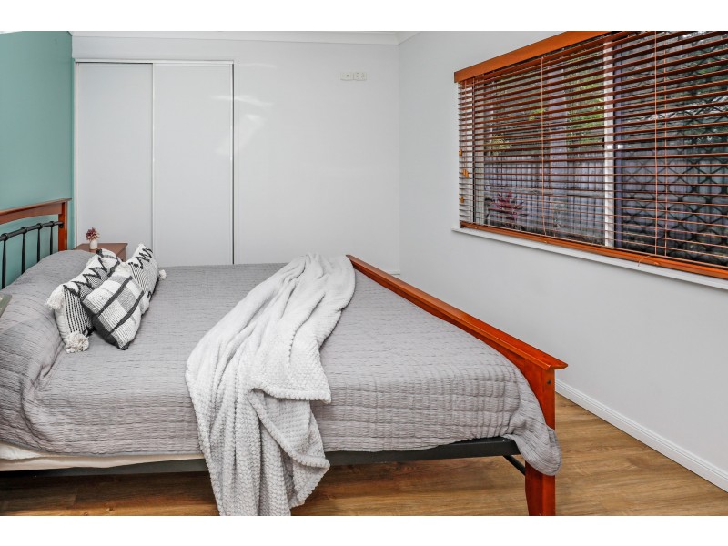 10 Helsdon Close, Clifton Beach QLD 4879