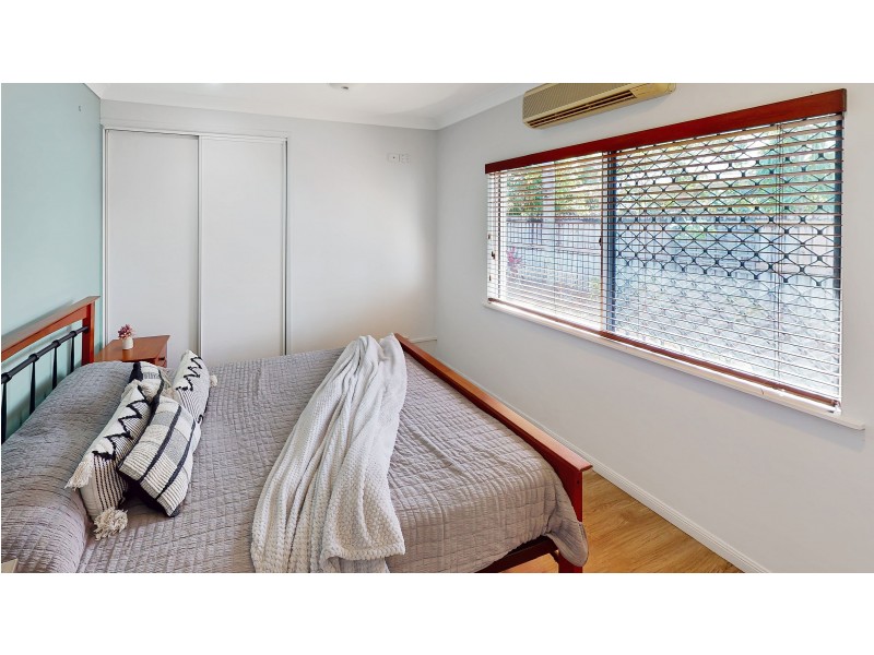 10 Helsdon Close, Clifton Beach QLD 4879