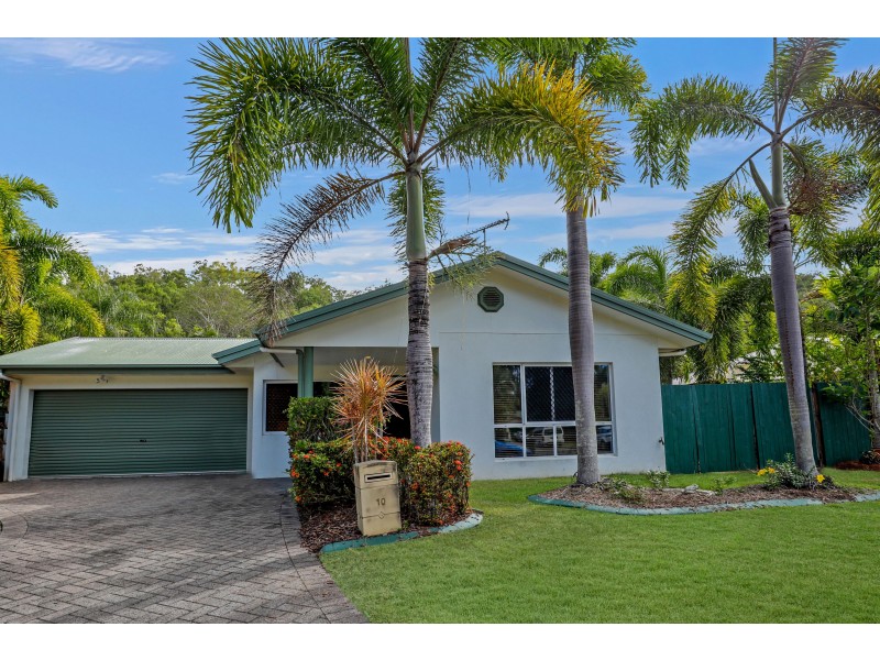 10 Helsdon Close, Clifton Beach QLD 4879