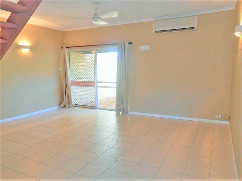 1/11-13 Pioneer Street, Manoora QLD 4870