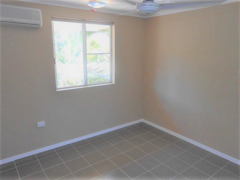 1/11-13 Pioneer Street, Manoora QLD 4870
