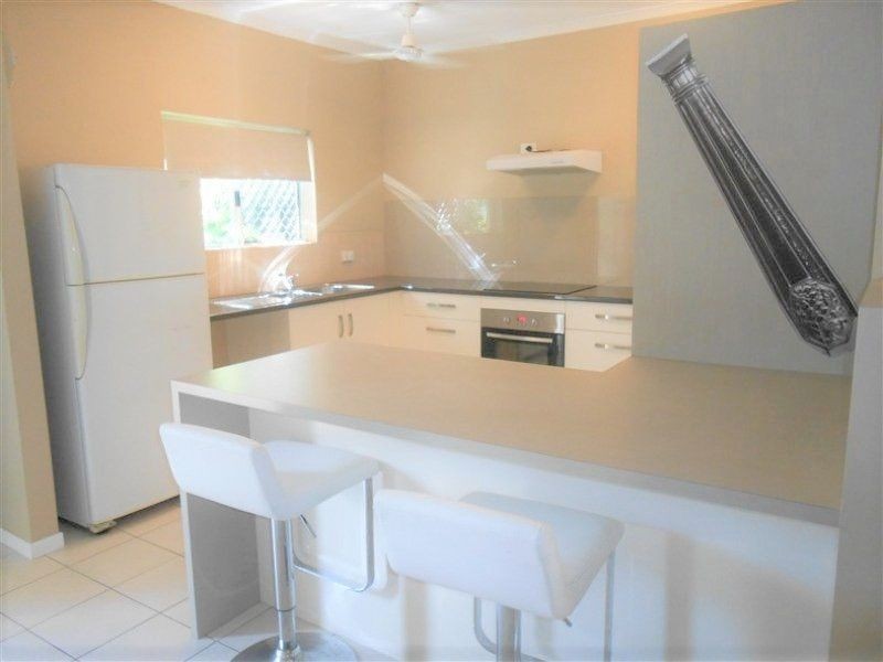 1/11-13 Pioneer Street, Manoora QLD 4870