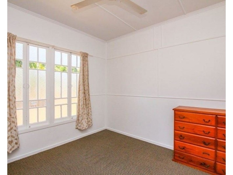 41 Birch Street, Manunda QLD 4870