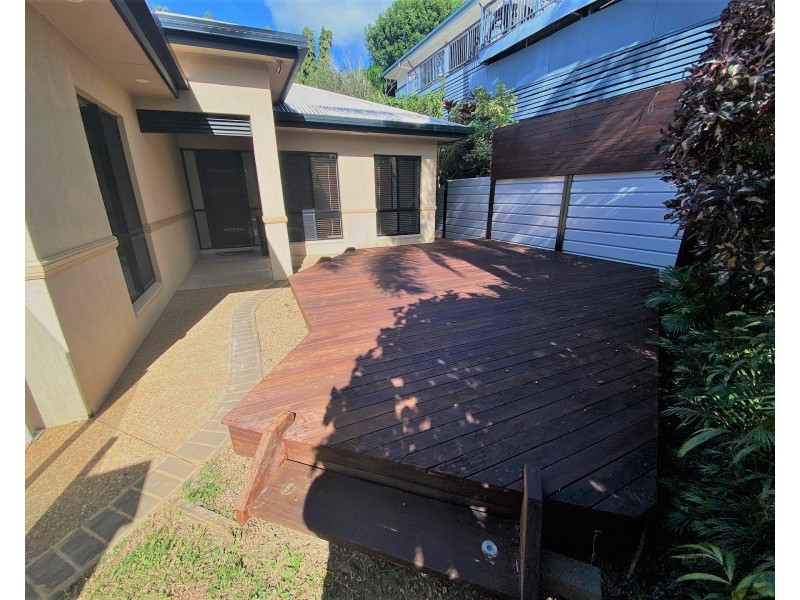 27 Treetop Drive, Mount Sheridan QLD 4868