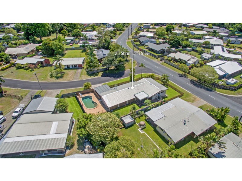 25 Shannon Drive, Woree QLD 4868