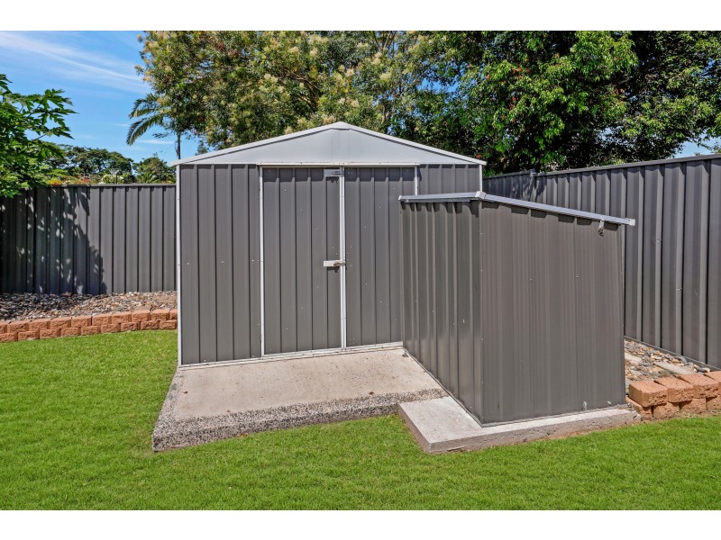 25 Shannon Drive, Woree QLD 4868