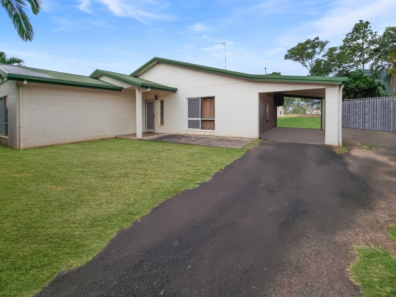1 Carpenter Close, Edmonton QLD 4869