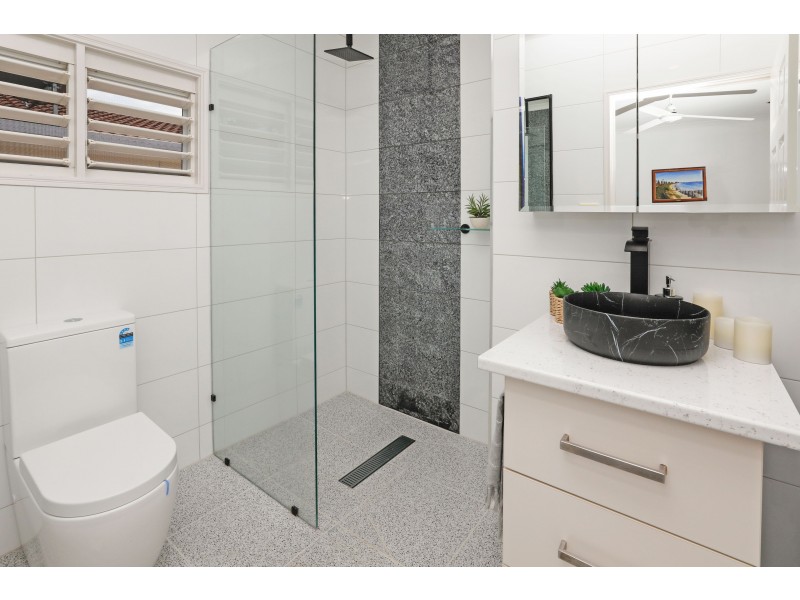 28 Eddy Street, Clifton Beach QLD 4879