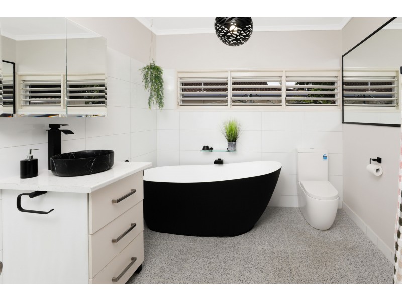 28 Eddy Street, Clifton Beach QLD 4879