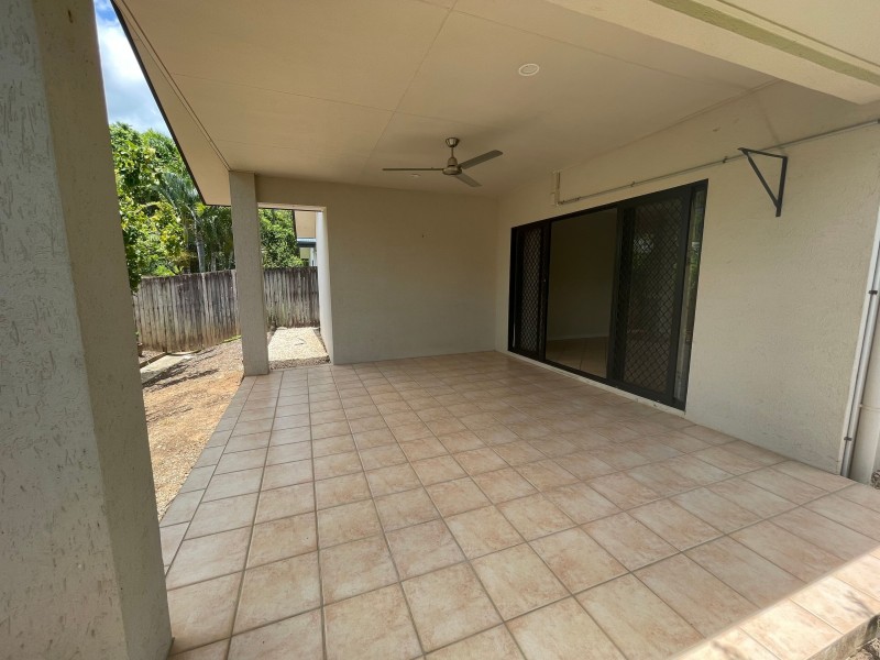 11 Goodhew Close, Bentley Park QLD 4869
