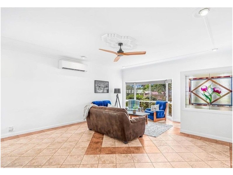 42 Barnard Drive, Mount Sheridan QLD 4868