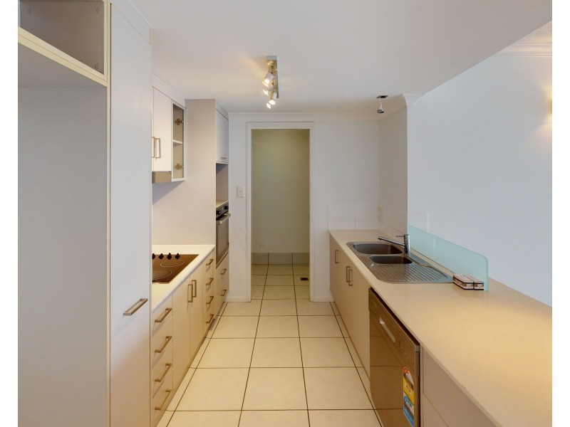 802/23-27 Mcleod Street, Cairns North QLD 4870