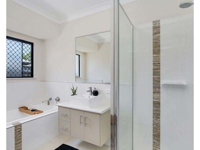 28 Reed Road, Trinity Beach QLD 4879